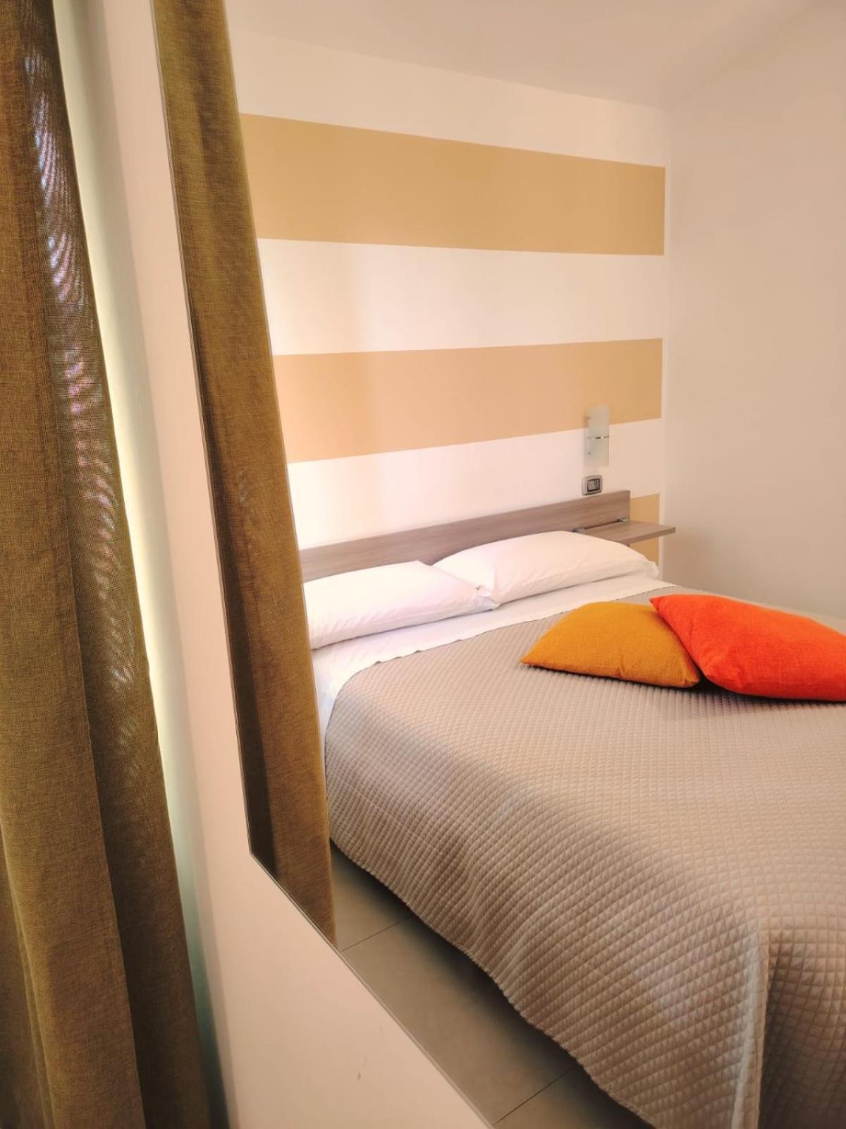 L&B Bed And Breakfast Терранова-ди-Поллино Экстерьер фото